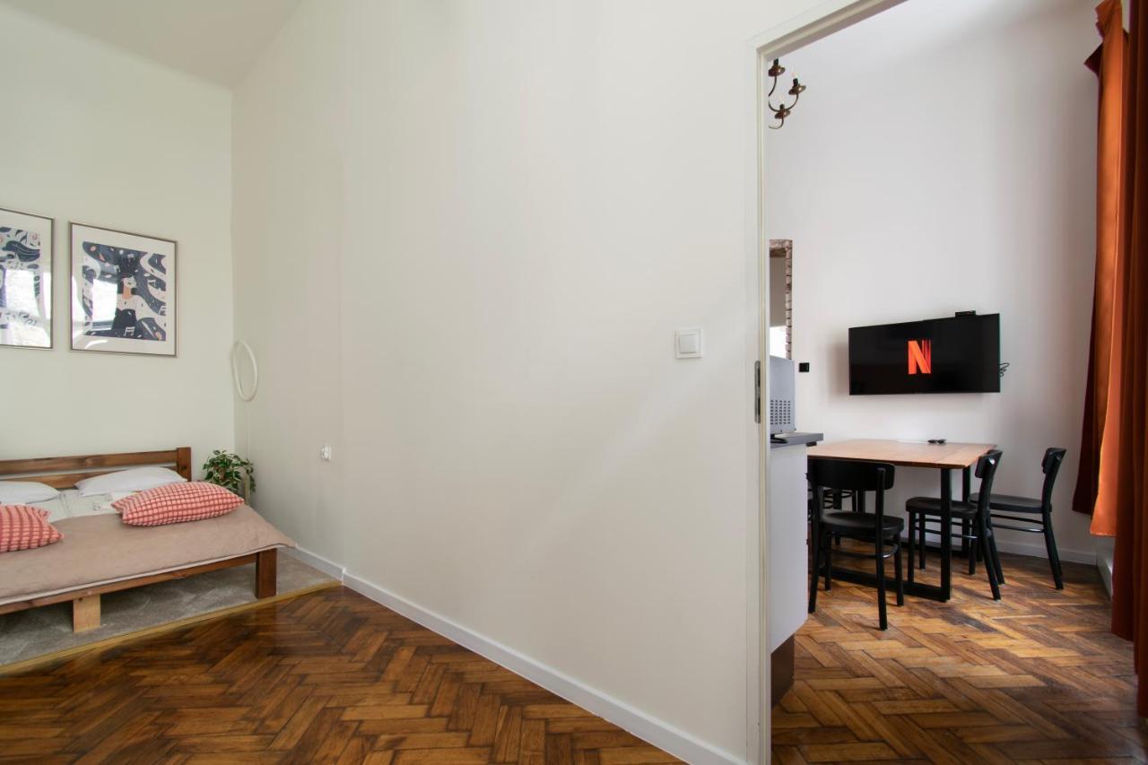 Apartments Studencka Street, Next To Planty Park كراكوفيا المظهر الخارجي الصورة