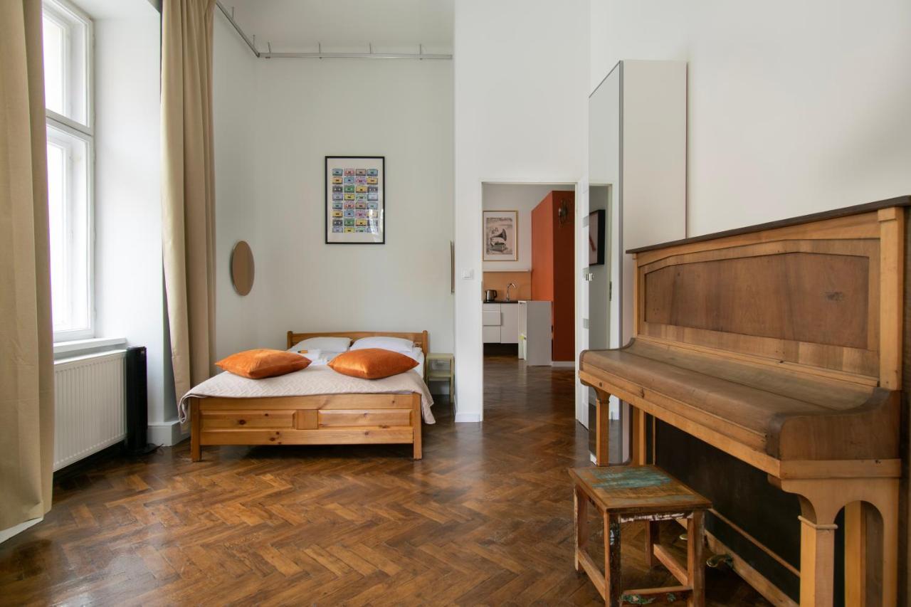 Apartments Studencka Street, Next To Planty Park كراكوفيا المظهر الخارجي الصورة